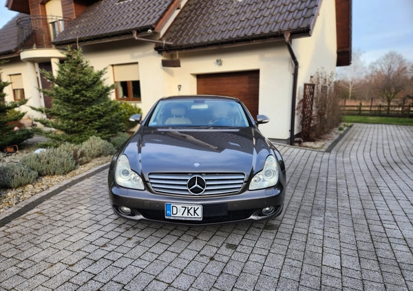 Mercedes-Benz CLS cena 35700 przebieg: 305100, rok produkcji 2005 z Piotrków Trybunalski małe 106